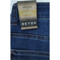 Calça jeans  com comprimento adicional da DETOX Denim                                                                         ( Referência : 5254 ) 